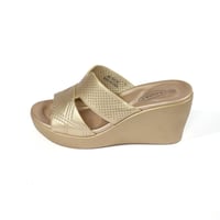 حذاء صيفي طبي أنيق كعب عالِ بمقدمة عريضة بلمعة