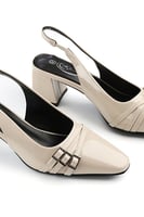 حذاء كلاسيكي بمقدمة مدببة وأحزمة و كعب سميك وحزام...