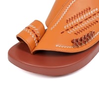 احذية شرقية