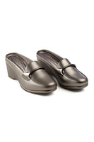 حذاء كعب متوسط طبي انيق ومريح بلمعة يتوسطه شريط جل...