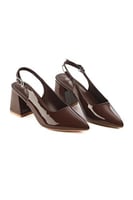 حذاء كلاسيكي بمقدمة مدببة و كعب سميك وحزام جلدي بإ...