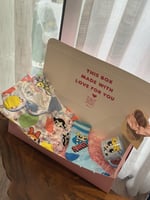 بوكس بجامة وكوب وجوارب