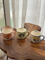 بوكس بجامة وكوب وجوارب