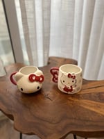 أكواب هيلو كيتي