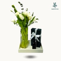 هدية عطر مع فازة ورد