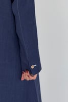 عباية بليزر كحلي بازارر ذهبية بياقة متباينة عالية...