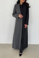 عباية بليزر رمادي مقلم غامق مدمج مع اسود