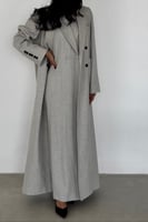 طقم عباية بليزر مع فستان .. بيج فاتح كتان