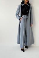 بنطلون ازرق فاتح فاتح بخصر عالي