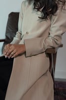 Linea Classic Abaya اوف وايت مقلم