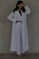 بدلة رسمية لون ابيض ( سديري + بنطلون ) سديري قصير