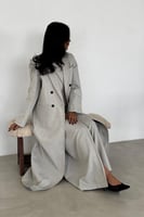 طقم عباية بليزر مع فستان .. بيج فاتح كتان