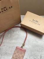 اي دي هولدر كوتش