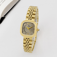 ساعة نسائية مميزة بسير استيل ذهبي L0018