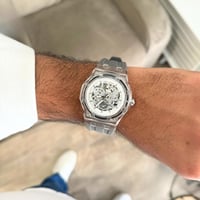 الساعة الشفافة سير رصاصي ومينا ابيض ⭐️⭐️⭐️⭐️