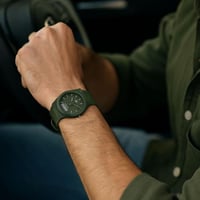 ساعة شبابية بلون الزيتي EM052