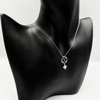 سلسال الوردة مميز فضي