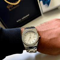 ساعة رجالية ستيل فضي مينا ابيض 010032