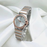 ساعة نسائية انيقة- ماركة ( VLAMOUR )