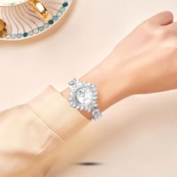 ساعة سهرة نسائية كرستال فضي MX001