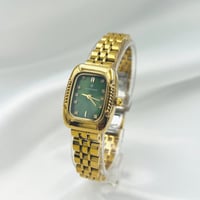 ساعة نسائية مميزة - ماركة ( VLAMOUR )