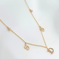 سلسال فراشة زركون ذهبي او فضي