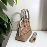 شنطة نسائية فاخرة - 3173