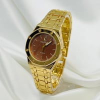 ساعة نسائية مميزة - ماركة ( Diamond Blue)