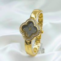 ساعة نسائية انيقة- ماركة ( Diamond Blue )