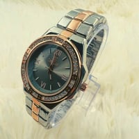 ساعة نسائية جذابة - ماركة ( Louis Ston)