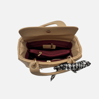 شنطة نسائية ساحرة لون بيج