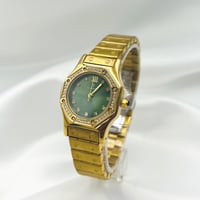 ساعة نسائية مميزة - ماركة ( VLAMOUR )