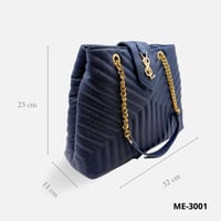 شنطة نسائية مميزة لون كحلي