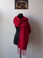 شال شتوي مطرز بالاسم