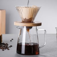 سيرفر قهوة V60 زجاجي , غطاء خشبي - مقاس 02