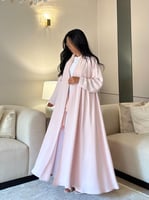‎عباية كريب وردي فاتح (بيبي بينك) دبل كلوش