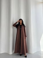 ‎ عباية بليزر شامواه بني مع كلفة بني غامق نص كلوش