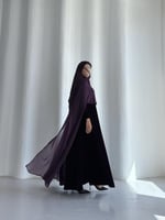 عباية مخمل بنفسجي مع شال مرصع بالكريستال