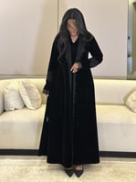 بليزر مخمل واقف اسود مع دانتيل ربع كلوش