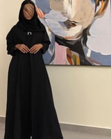 عباية كتان اسود مخطط مع كتان سادة القصة نص كلوش