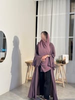 عباية كريب مكسر كلوش بنفسجي فاتح