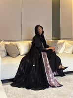 ‎عباية شيفون مكسر مبطنة بكريب مشجر عودي