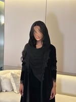 بليزر مخمل واقف اسود مع دانتيل ربع كلوش