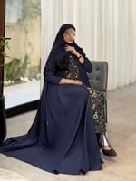 عباية كريب سيراميك كحلي مع شال شك وتطريز هندي تربل...