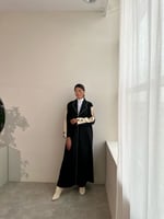 عباية شامواه اسود كم بيج مع زراير