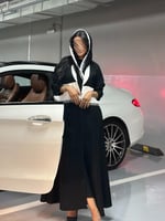 عباية كتان اسود مع كتان ابيض وكلفة