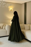 عباية كريب زيتي ديل كلوش