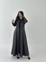 عباية بليزر جاكار رمادي غامق مطبوع نص كلوش / صيفية