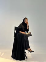 عباية مخمل مع دانتيل مشغول