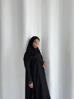 ‎ عباية بليزر شامواه اسود مع كلفة اسود نص كلوش
